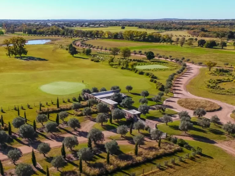 Estancia la paz, predio para jugar al golf en cordoba, golf en cordoba, golf club en cordoba